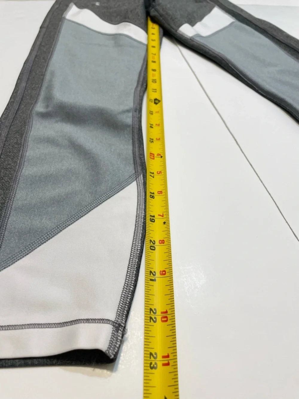 Under Armour stretchy leggings